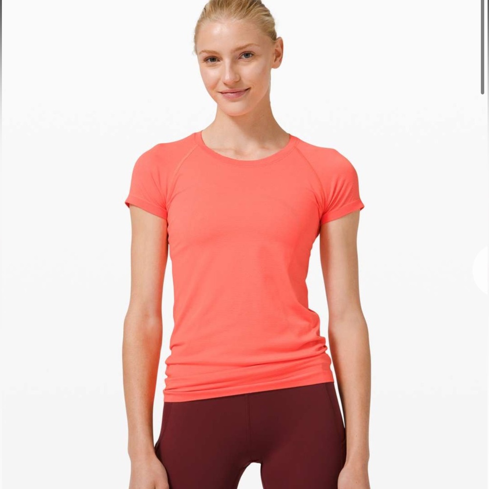 Lululemon Swiftly Tech Short sleeve Sunset/Sunset size 8
